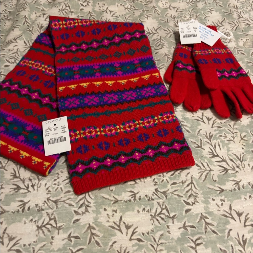 Crewcuts Red Knit Mittens with Multicolor Pattern
